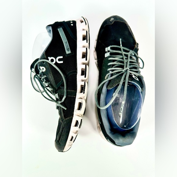 On Running Women ‘s On Cloud Black Running Athletic Shoes - Picture 2 of 12